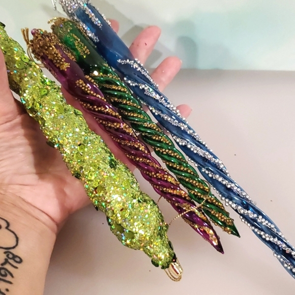 Set of 4 icicle Christmas ornaments Beaded Sequins Iridescent Sparkle - Picture 2 of 7
